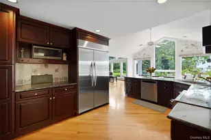 110 Elder Rd, Islip, NY 11751 - Photo 25