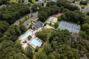 156 Farm House Ct, Manorville, NY 11949 - Photo 17