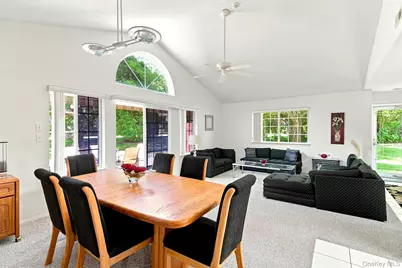 156 Farm House Court, Manorville, NY 11949 - Photo 7