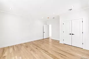 19 Coachman Ln, Levittown, NY 11756 - Photo 17