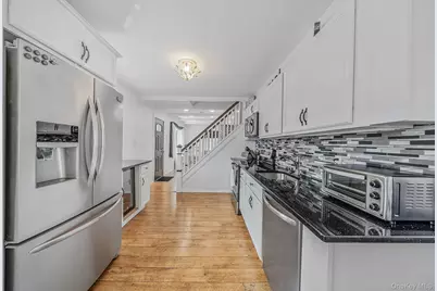 96 Slate Lane, Levittown, NY 11756 - Photo 13