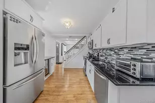 96 Slate Ln, Levittown, NY 11756 - Photo 13