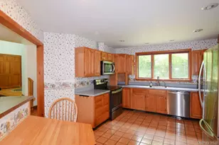 13 Waters Dr, Stone Ridge, NY 12484 - Photo 9