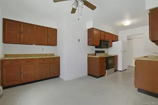 16 Foxwood Dr, Pleasantville, NY 10570 - Photo 17