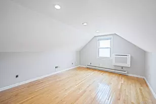 190 Albertson Pl, Mineola, NY 11501 - Photo 17