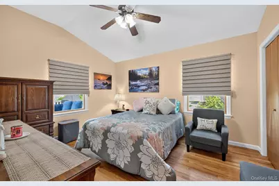 154 Park Lane, Massapequa, NY 11758 - Photo 21