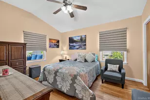 154 Park Ln, Massapequa, NY 11758 - Photo 21