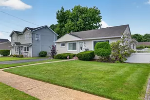 154 Park Ln, Massapequa, NY 11758 - Photo 31
