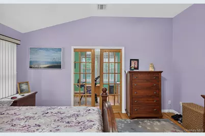 154 Park Lane, Massapequa, NY 11758 - Photo 15