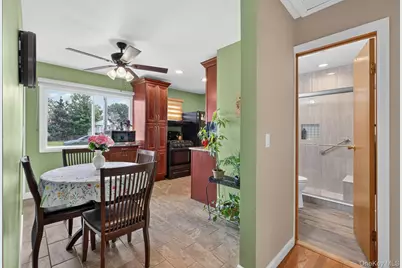 154 Park Lane, Massapequa, NY 11758 - Photo 7