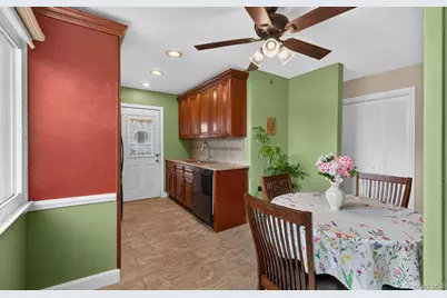 154 Park Lane, Massapequa, NY 11758 - Photo 3