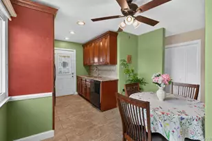 154 Park Ln, Massapequa, NY 11758 - Photo 3