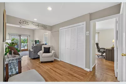 154 Park Lane, Massapequa, NY 11758 - Photo 13