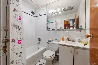 102-20 Radcliff Avenue, Corona, NY 11368 - Photo 13