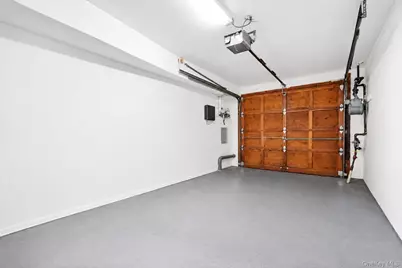 16 Fox Hunt Court, New York, NY 10301 - Photo 37