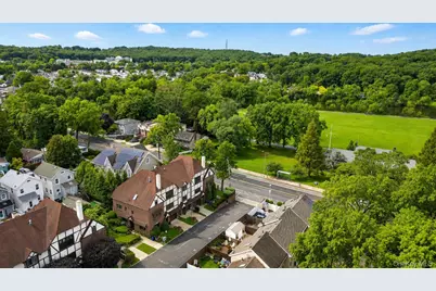 16 Fox Hunt Court, New York, NY 10301 - Photo 41