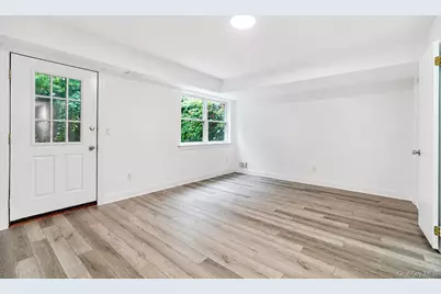 16 Fox Hunt Court, New York, NY 10301 - Photo 33