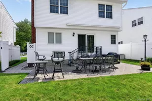 3 Elm Rd, Rocky Point, NY 11778 - Photo 31