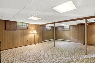 27 E 17th St, Huntington Station, NY 11746 - Photo 17