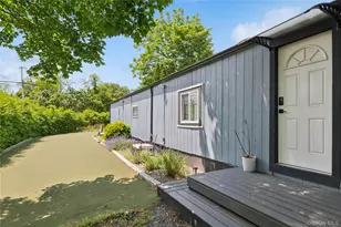8 N Railroad Ave, Jamesport, NY 11901 - Photo 19