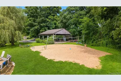 3404 Mohegan Avenue, Mohegan Lake, NY 10547 - Photo 27