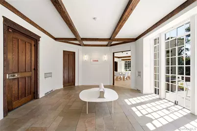 3 White Hill Road, Cold Spring Harbor, NY 11724 - Photo 3