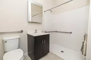 21 Robert Ct St, Amityville, NY 11701 - Photo 13