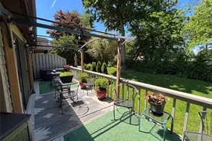88 The Glen, Glen Head, NY 11545 - Photo 5