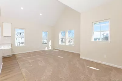 843 Lake Boulevard, Lindenhurst, NY 11757 - Photo 3