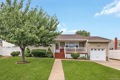 70 Prairie Lane, Lindenhurst, NY 11757 - Photo 1