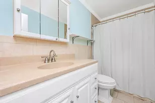 70 Prairie Ln, Lindenhurst, NY 11757 - Photo 15