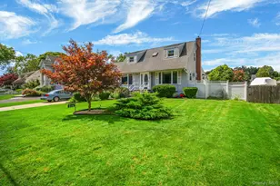 616 Pat Dr, West Islip, NY 11795 - Photo 3