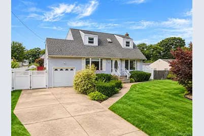 616 Pat Drive, West Islip, NY 11795 - Photo 1