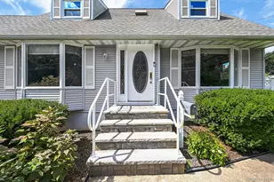 616 Pat Dr, West Islip, NY 11795 - Photo 5
