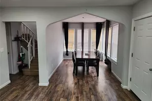 21 Nassau Pl, Hempstead, NY 11550 - Photo 7