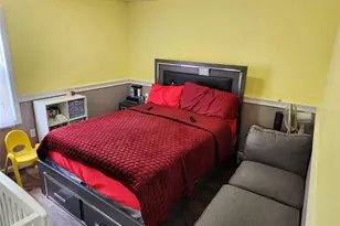 21 Nassau Pl, Hempstead, NY 11550 - Photo 21