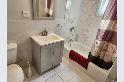 21 Nassau Place, Hempstead, NY 11550 - Photo 25
