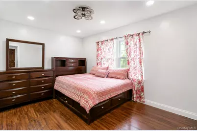 12 Hilton Court, Hicksville, NY 11801 - Photo 13