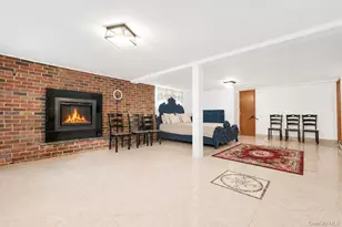12 Hilton Ct, Hicksville, NY 11801 - Photo 21