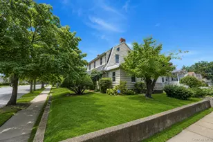 170-45 83rd Ave, Jamaica, NY 11432 - Photo 3