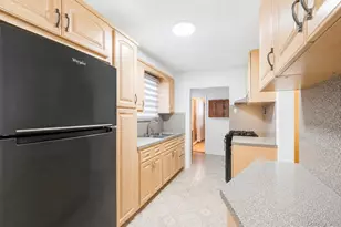 170-45 83rd Ave, Jamaica, NY 11432 - Photo 15