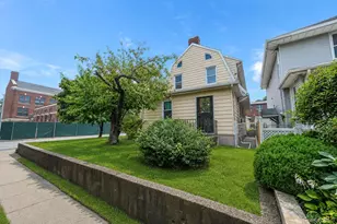 170-45 83rd Ave, Jamaica, NY 11432 - Photo 39