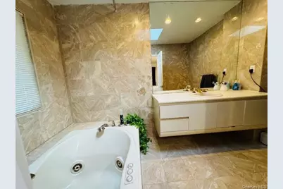 176-29 80th Drive, Jamaica, NY 11432 - Photo 7