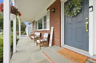 1798 Hannington Ave, Wantagh, NY 11793 - Photo 5