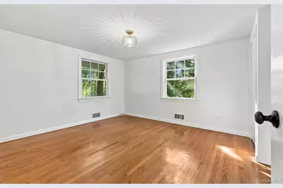 4 Douglas Drive, Katonah, NY 10536 - Photo 11