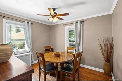 22 Maple Drive, Amityville, NY 11701 - Photo 15