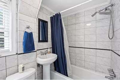 22 Maple Drive, Amityville, NY 11701 - Photo 19