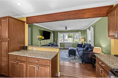 22 Maple Drive, Amityville, NY 11701 - Photo 9