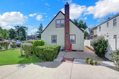 26919 81st Avenue, New Hyde Park, NY 11040 - Photo 31