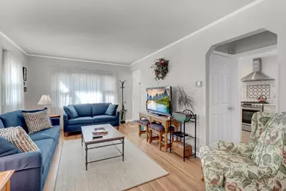 26919 81st Avenue, New Hyde Park, NY 11040 - Photo 7